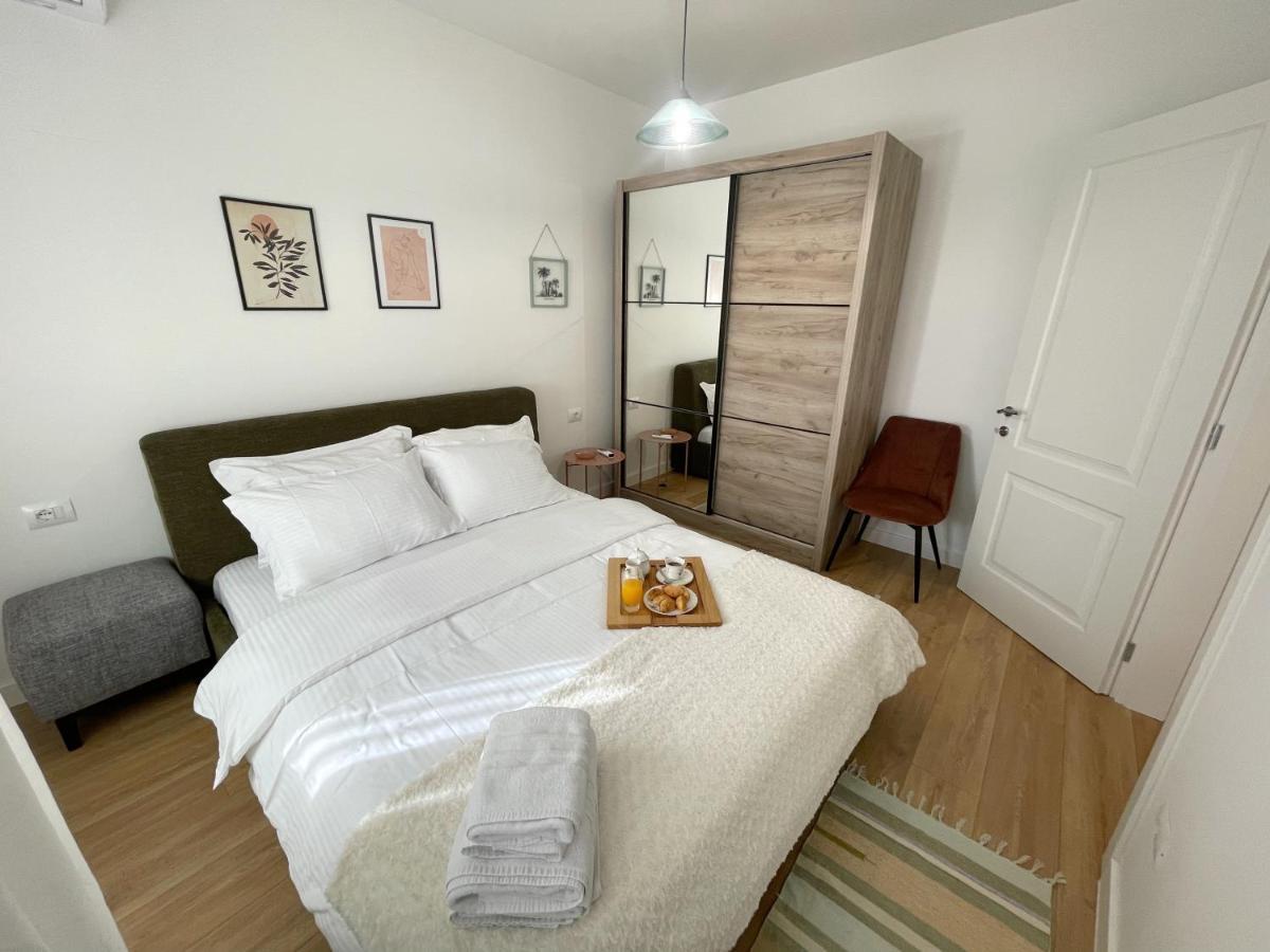 Metro Suites Tirana Bagian luar foto